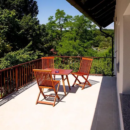 Elegant House In A Beautiful Village Cerklje ob Krki