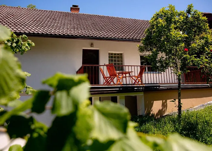 Elegant House In A Beautiful Village カントリーハウス